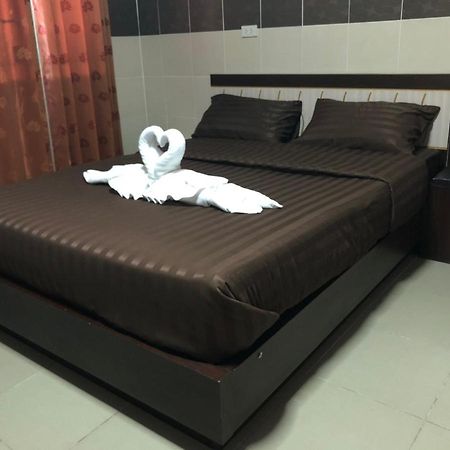 D5 Hotel สาขา มาบโป่ง Chonburi Esterno foto