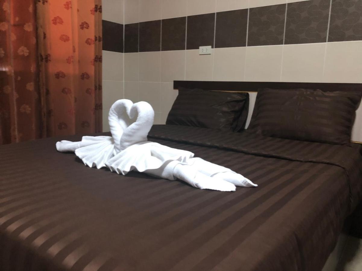 D5 Hotel สาขา มาบโป่ง Chonburi Esterno foto
