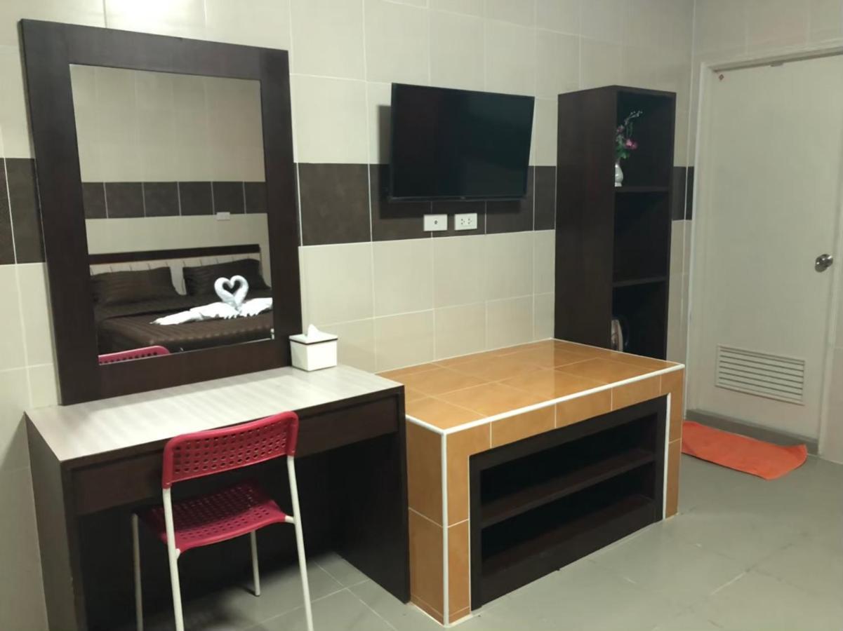 D5 Hotel สาขา มาบโป่ง Chonburi Esterno foto