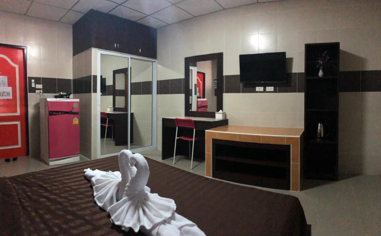 D5 Hotel สาขา มาบโป่ง Chonburi Esterno foto