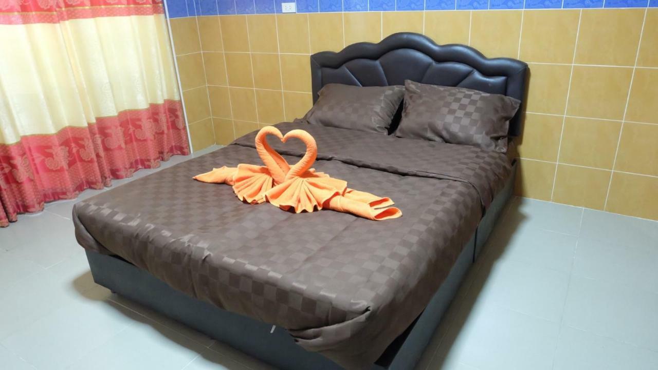 D5 Hotel สาขา มาบโป่ง Chonburi Esterno foto